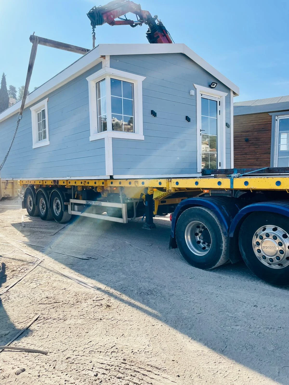 WhatsApp Image 2025-04-09 at 22.03.16 (2)